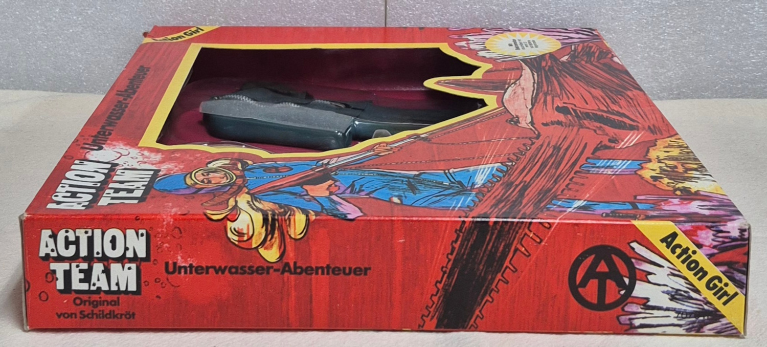 schildkrot-hasbro-gi-joe-action-team-underwater-adventure-outfit-for-action-girl-6 1975 Schildkrot Hasbro G.I. Joe Action Team Underwater Adventure (Unterwasser-Abenteuer) Outfit for Action Girl: Mint in Box 6