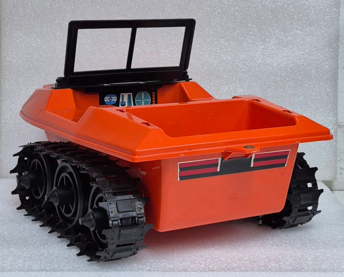 hasbro-1974-gi-joe-adventure-team-land-adventurer-and-fate-of-the-trouble-shooter-set-10 Hasbro 1974 G.I. Joe Adventure Team Talking Land Adventurer and Fate of the Trouble Shooter Set Complete in the Box 10
