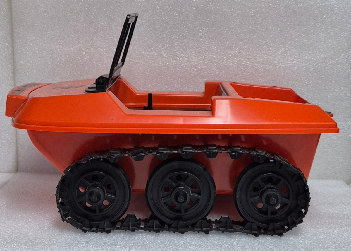 hasbro-1974-gi-joe-adventure-team-land-adventurer-and-fate-of-the-trouble-shooter-set-12 Hasbro 1974 G.I. Joe Adventure Team Talking Land Adventurer and Fate of the Trouble Shooter Set Complete in the Box 12