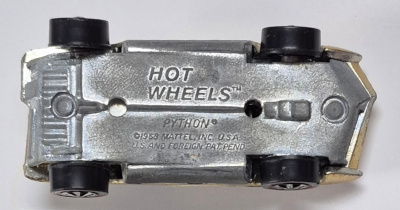 hot-wheels-1968-redline-gold-python-6 1968 Mattel Redline Hot Wheels Gold Python - U.S. Casting 6