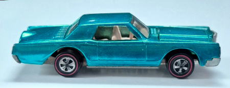 hot-wheels-1969-redline-aqua-continental-mark-iii-3 1969 Mattel Redline Hot Wheels Aqua Continental Mark III - Near Mint 3