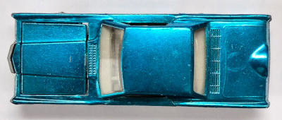 hot-wheels-1969-redline-aqua-continental-mark-iii-5 1969 Mattel Redline Hot Wheels Aqua Continental Mark III - Near Mint 5