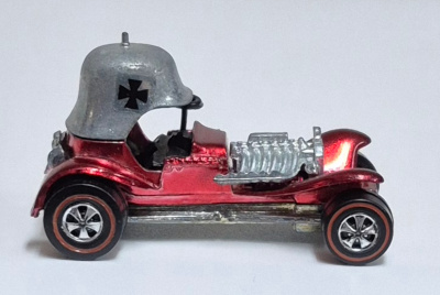 hot-wheels-1970-redline-first-issue-red-baron-3 1970 Mattel Redline Hot Wheels First Issue (Spectraflame ) Red Baron - Near Mint 3