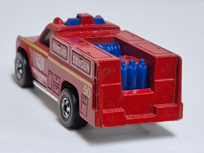 hot-wheels-1975-redline-red-enamel-emergency-squad-2 1975 Mattel Redline Hot Wheels Red Enamel Emergency Squad - Near Mint 2