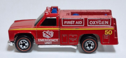 hot-wheels-1975-redline-red-enamel-emergency-squad-4 1975 Mattel Redline Hot Wheels Red Enamel Emergency Squad - Near Mint 4