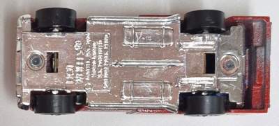 hot-wheels-1975-redline-red-enamel-emergency-squad-6 1975 Mattel Redline Hot Wheels Red Enamel Emergency Squad - Near Mint 6