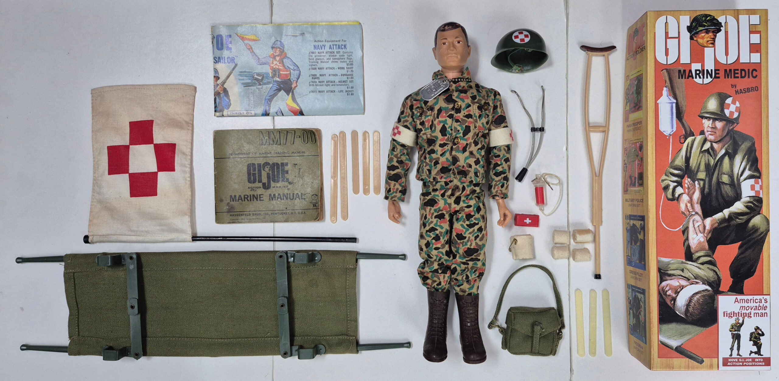 hasbro-1964-gi-joe-action-marine-medic-2 1964 Hasbro G.I. Joe Action Marine & Marine Medic Set 7719 Complete in Box 2
