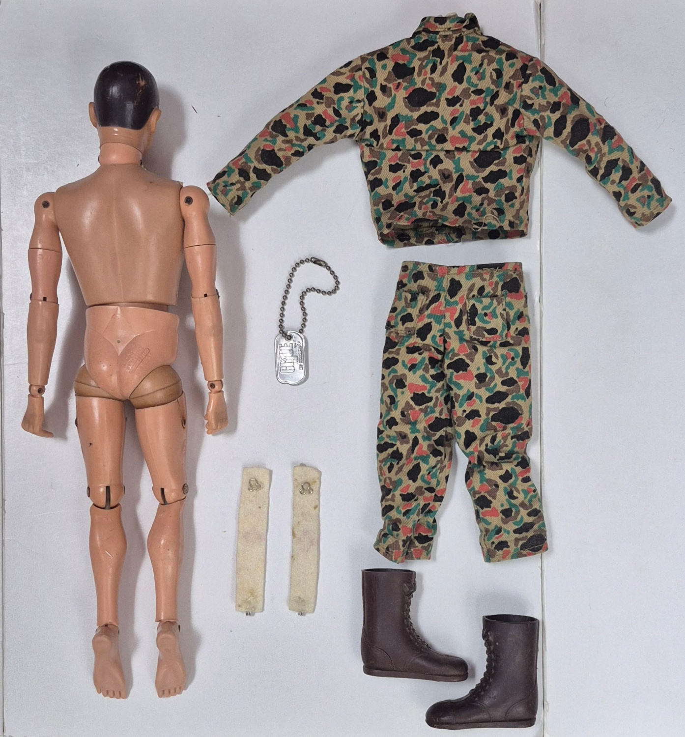 hasbro-1964-gi-joe-action-marine-medic-5 1964 Hasbro G.I. Joe Action Marine & Marine Medic Set 7719 Complete in Box 5