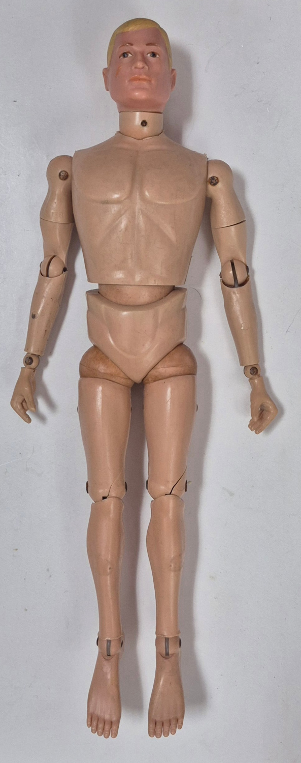 hasbro-1969-adventures-of-gi-joe-underwater-diver-eight-ropes-of-danger-set-7950-4 1969 Hasbro Adventures of G.I. Joe Underwater Diver with Eight Ropes of Danger Set 7950 in Custom Box 4