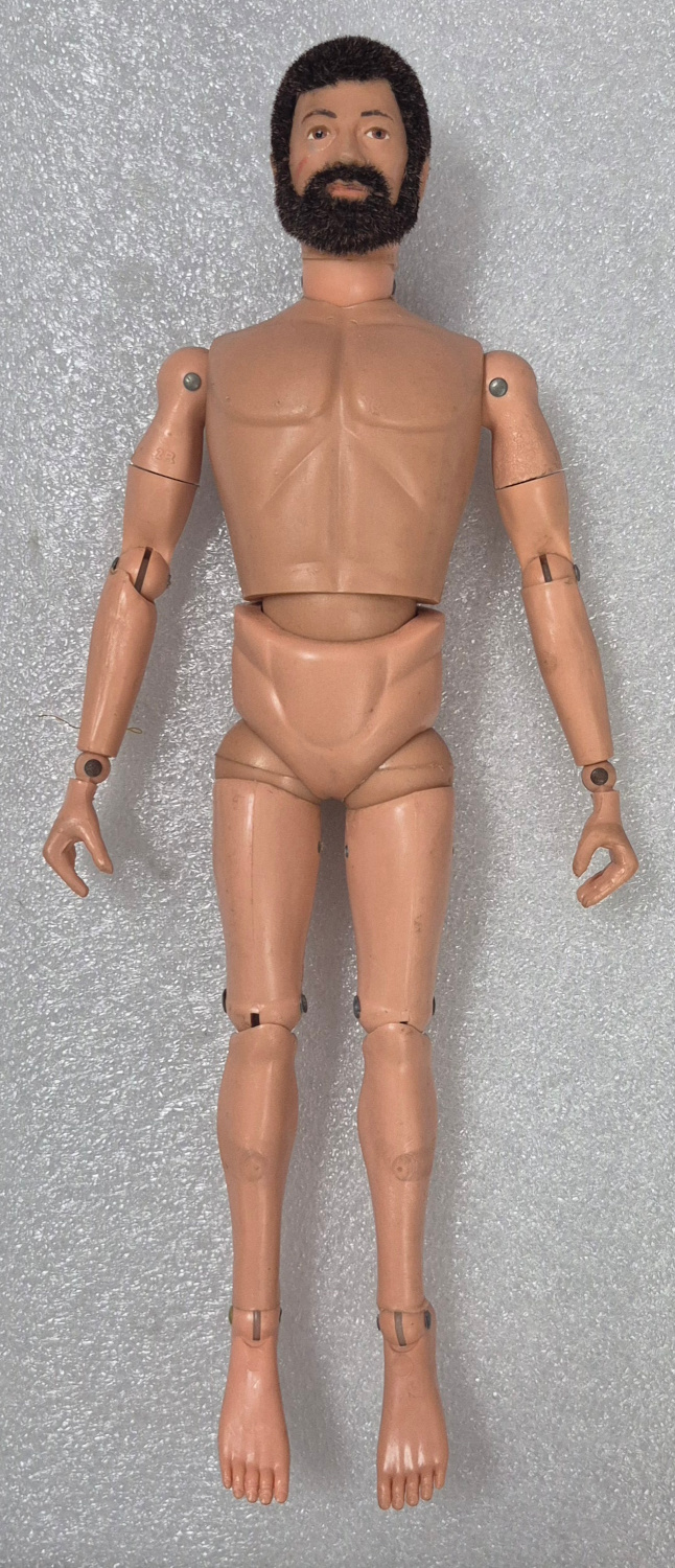 hasbro-1975-gi-joe-adventure-team-land-adventurer-and-jettison-to-safety-equipment-set-7739-2-4 1975 Hasbro G.I. Joe Adventure Team Land Adventurer with Jettison to Safety Equipment Set 7739-2 in Custom Box 4