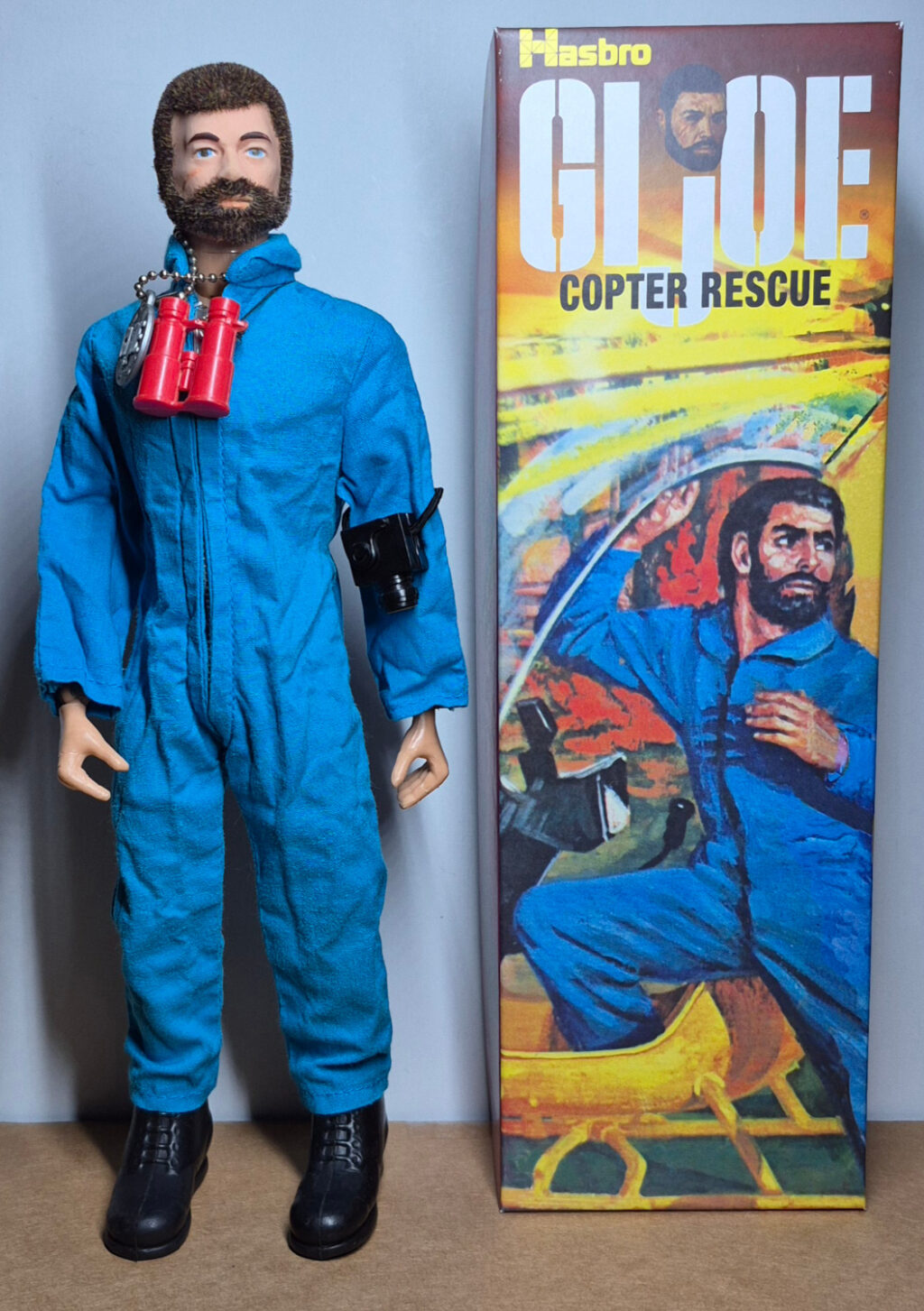1973 Hasbro G.I. Joe Adventure Team Land Adventurer with Copter Rescue Equipment Set 7308-6 in Custom Box 1