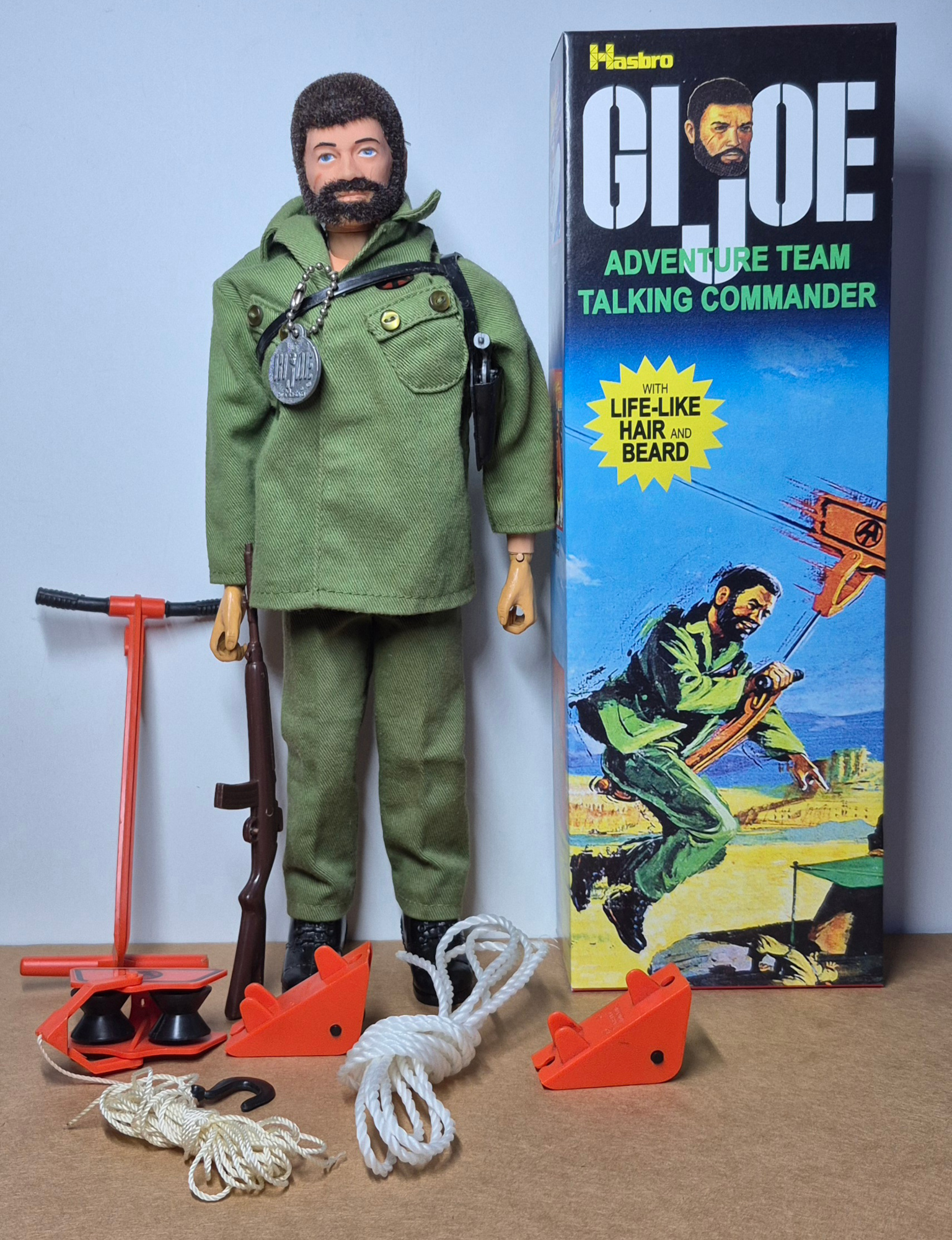 1973 Hasbro G.I. Joe Adventure Team Kung Fu Grip Talking Commander with Escape Slide Equipment Set 7319 in Custom Box 1